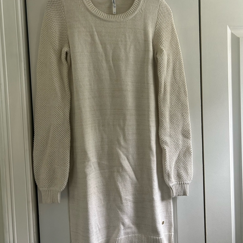 Southern Tide Elegant Cream Knit Dress with a bit of sparkle.
